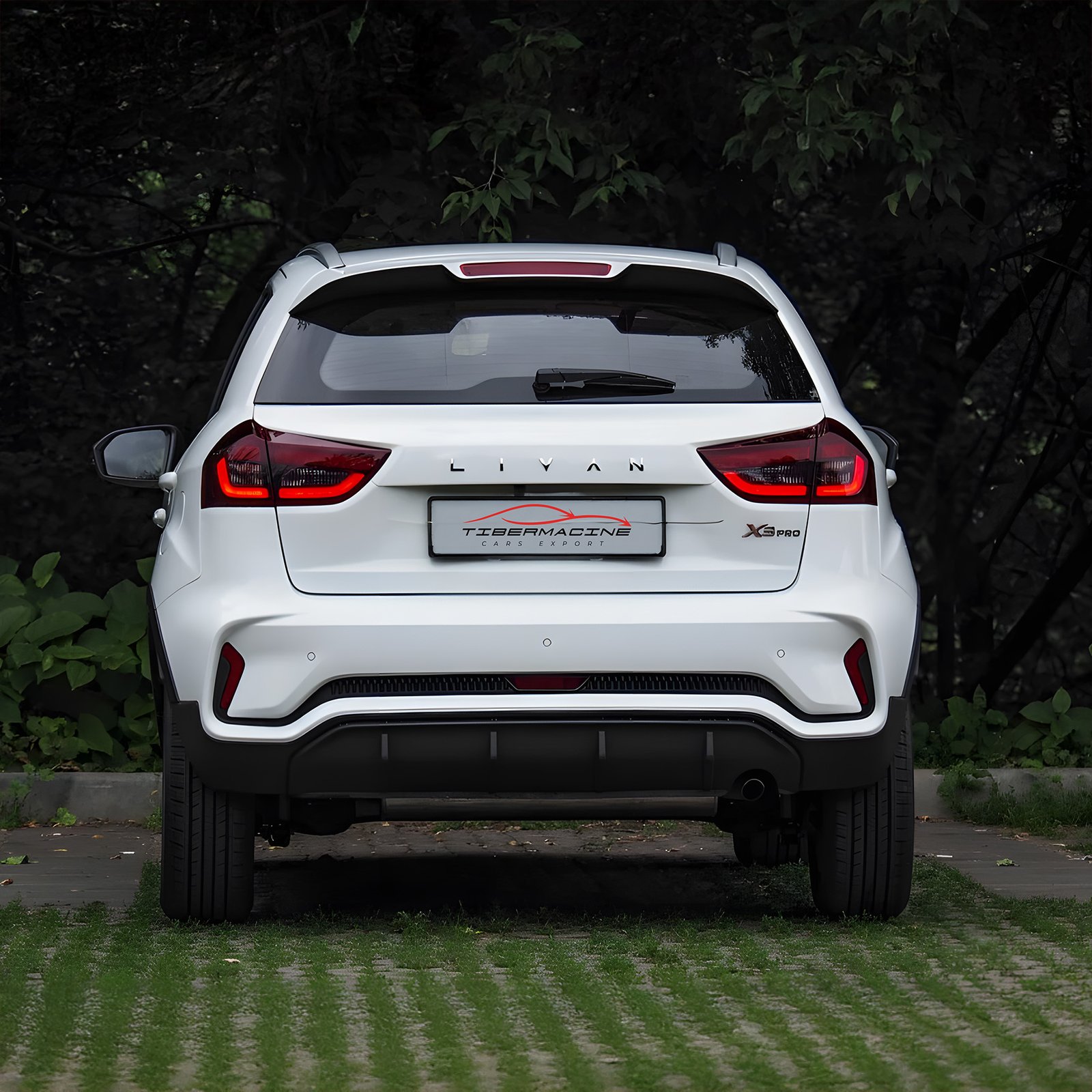 منظر خلفي للسيارة