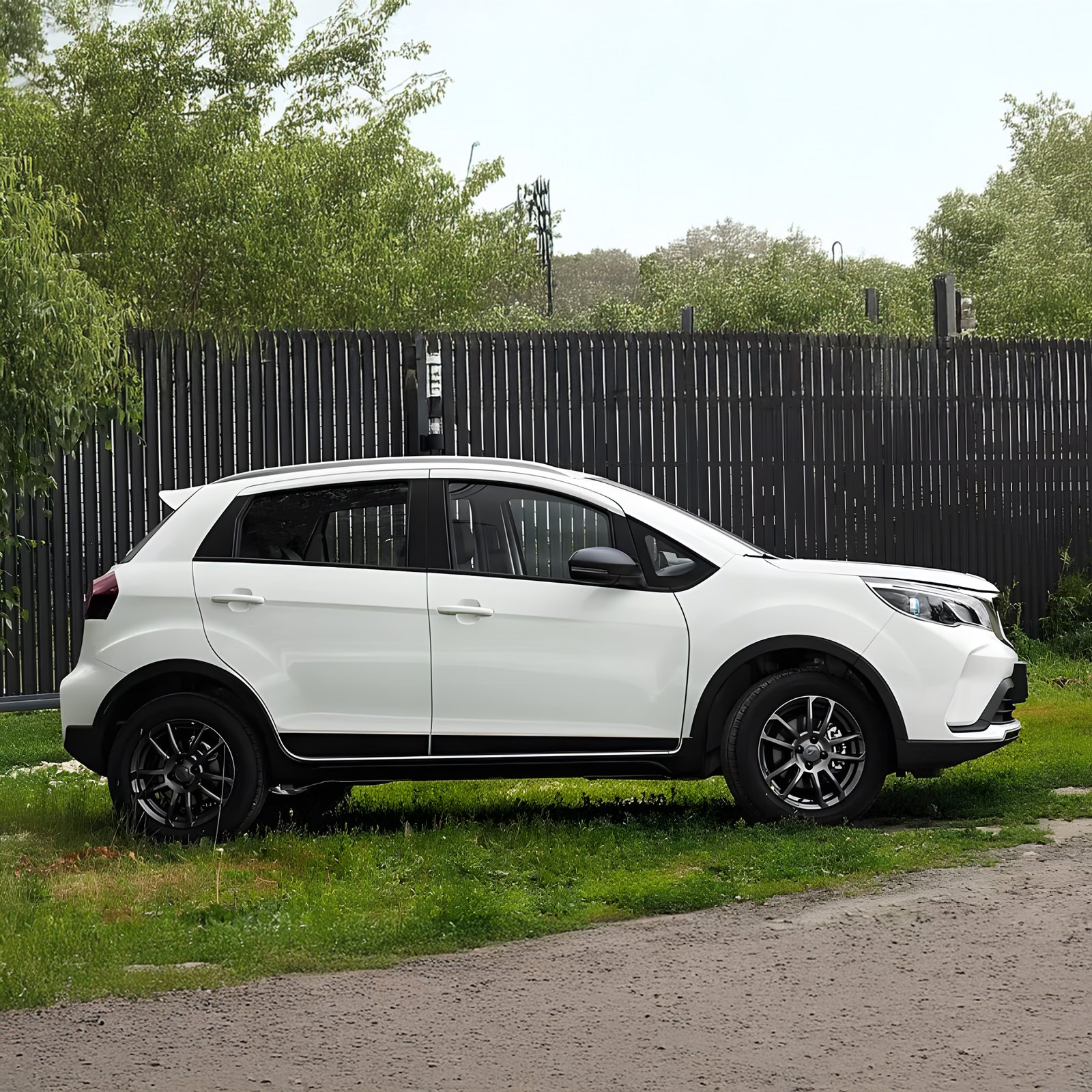 منظر جانبي للسيارة